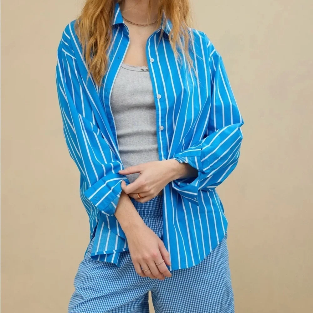 Aerie Striped Button-Up in Blue and White L oversized - Picture 4 of 11